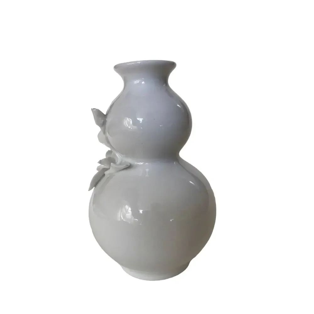 Tozai Home Capo-Di-Monte Double Gourd Vase White Porcelain Floral Design 6 x 4